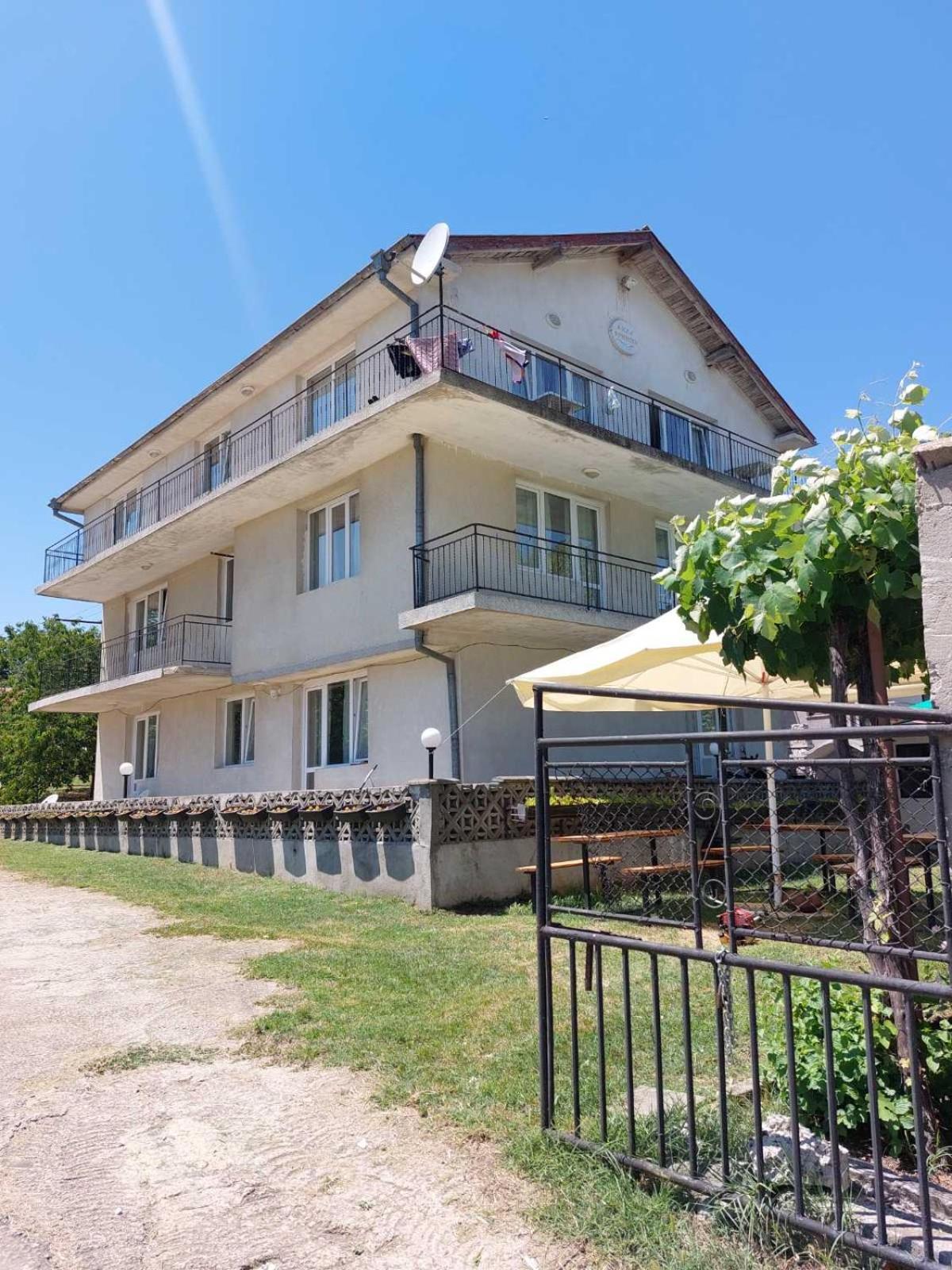 ביאלה Krimski Guest House And Bungalows מראה חיצוני תמונה